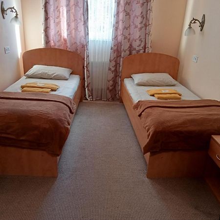 Hostel Iskra Leopoli Esterno foto